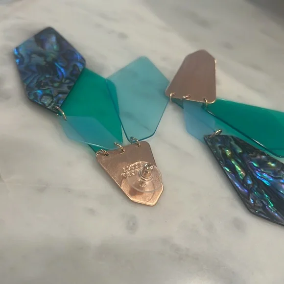 Kendra Scott Earrings. Never worn! - Picture 4 of 5